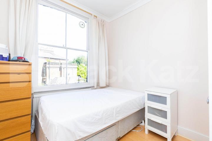 A 2 bedroom property full of character within a period conversion  Hartham Road , Hillmarton Conservation Area 